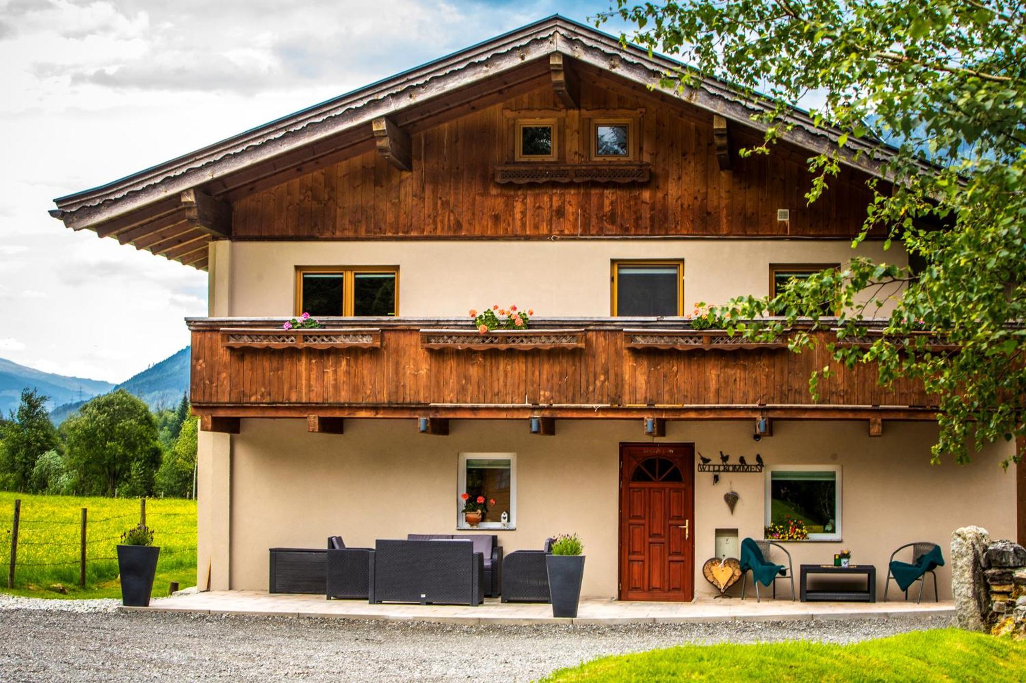 Mountain Lodge Neukirchen am Großvenediger Exterior photo